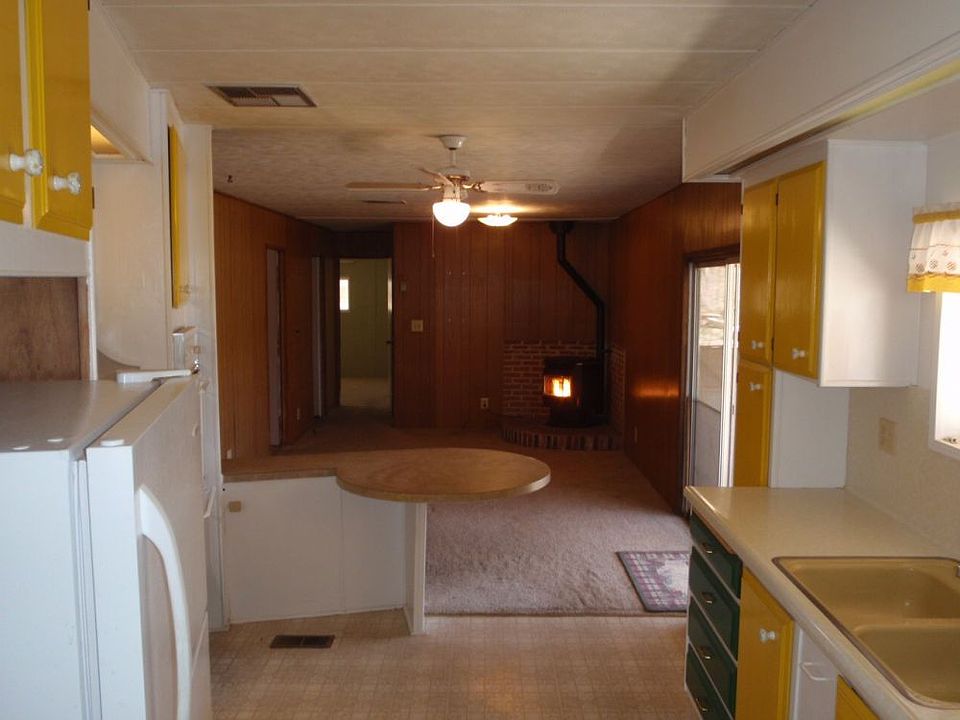 2nd image of 3136 Erskine Creek Rd