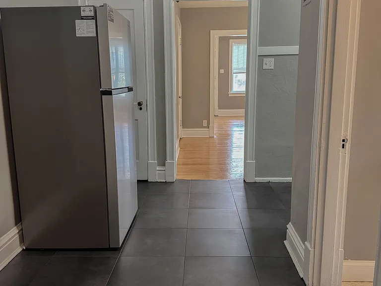 4992 Mardel Ave #1 — Photo 11
