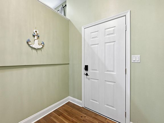 3rd image of 7949 Innkeeper Dr