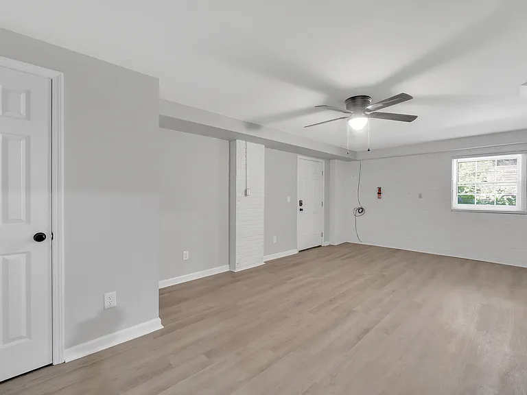Marlwood Cir — Photo 21