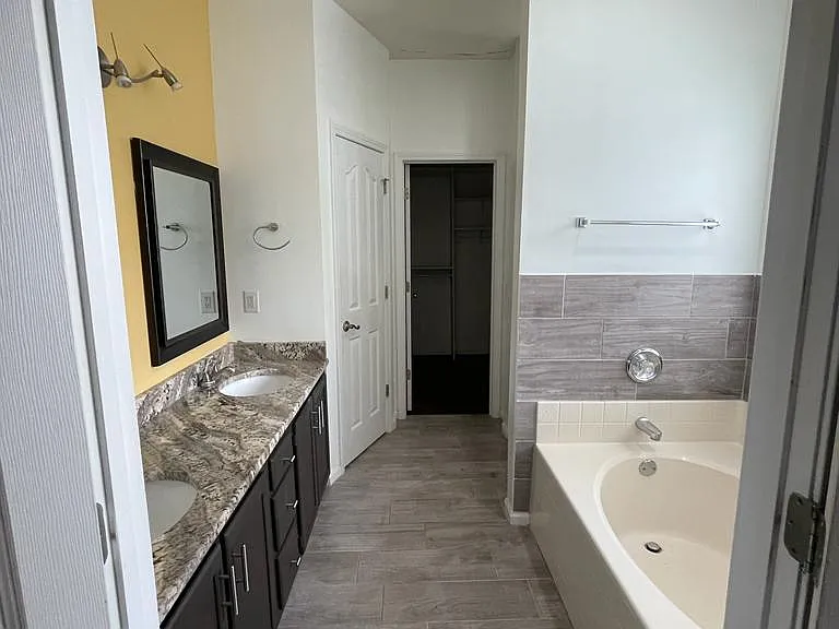 103 Lantana Ct — Photo 11