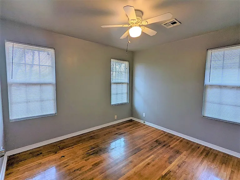 2113 Churchill Way — Photo 12