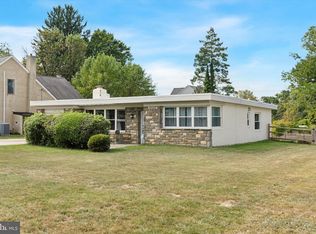 2202 Mary Ln, Broomall, PA 19008