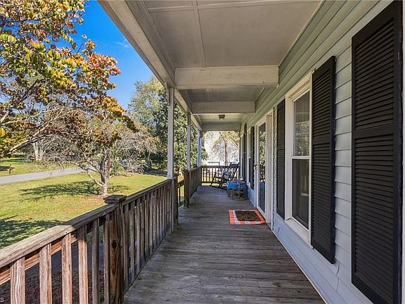 4th image of 3130 Bethania Ridge Rd