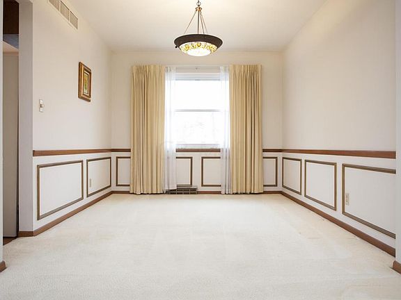 5th image of 5565 Satinwood Dr