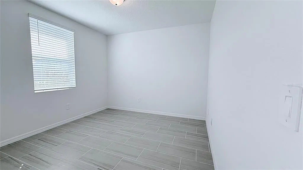 3 bed, 2.0 bath, 1680 sqft, $2,300 — Photo 4