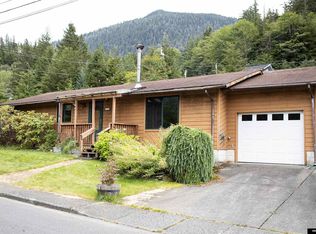 620 Lotus St, Ketchikan, AK 99901