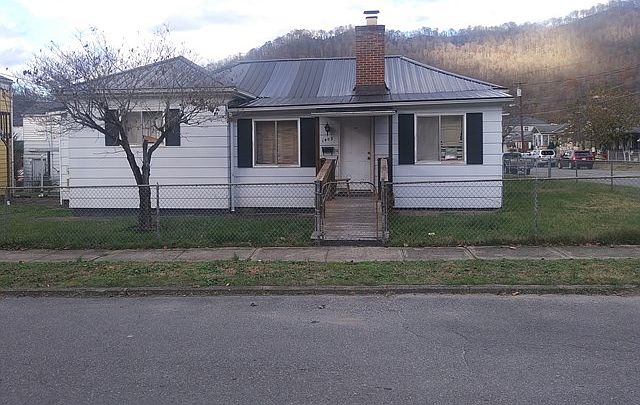 1st image of 1403 W 4th Ave