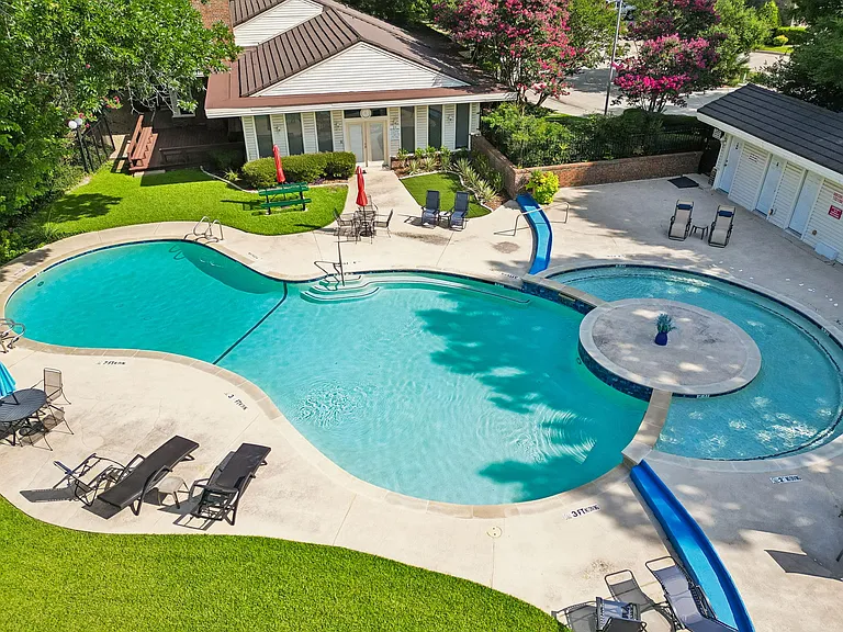 2908 Clear Springs Dr — Photo 28