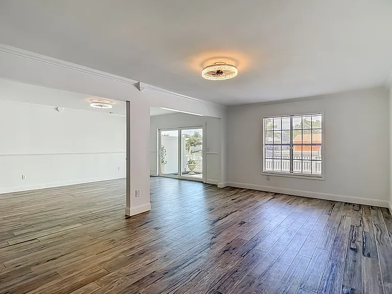 8733 Bay Pointe Dr — Photo 17
