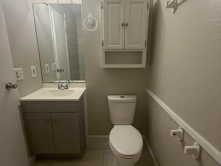905 Craig Dr — Photo 4