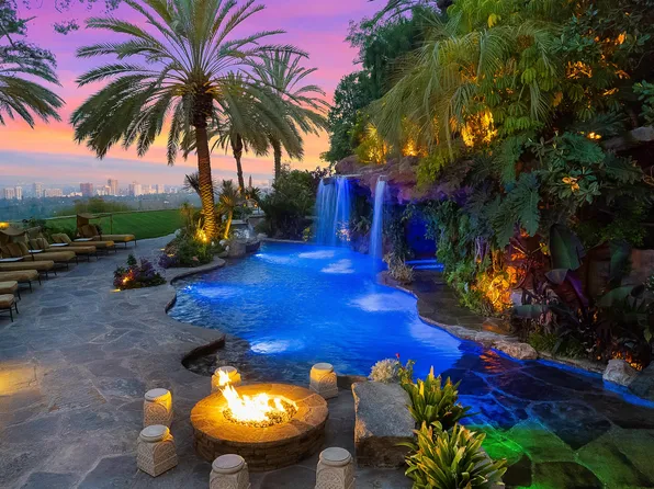 10066 1/2 Cielo Dr, Beverly Hills, CA 90210