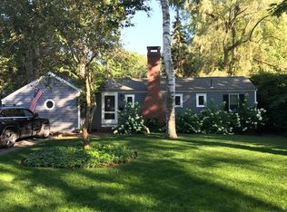 30 Oakhurst Rd, Cape Elizabeth, ME 04107