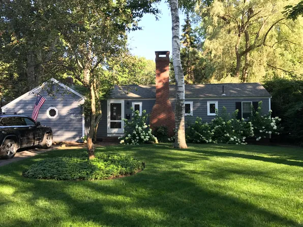 30 Oakhurst Rd, Cape Elizabeth, ME 04107