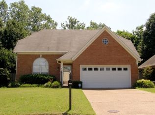 1150 Dove Hollow Cir, Memphis, TN 38018