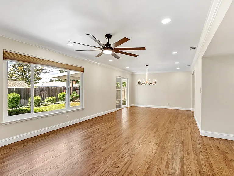4521 Juno Way — Photo 3