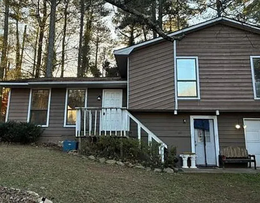 3253 Deshong Dr
