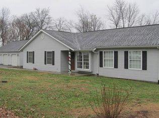 11784 Elizabeth Dr, Marion, IL 62959