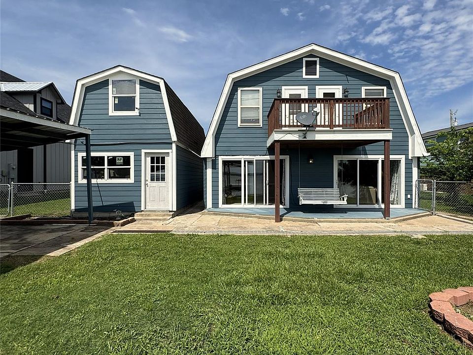1st image of 398 Lakeshore S