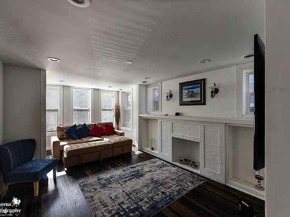 5th image of 7309 S Yates Blvd