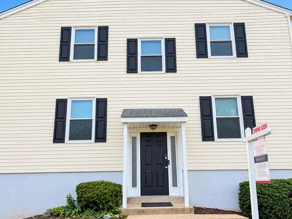 298 Harry S Truman Dr #220, Upper Marlboro, MD 20774