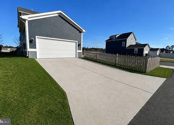 2nd image of 17854 Meriwether Lewis St