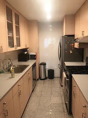 Rented by Century 21 New Golden Age Realty | media 16