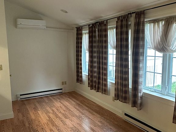 2nd image of 9132 Joyce Ln