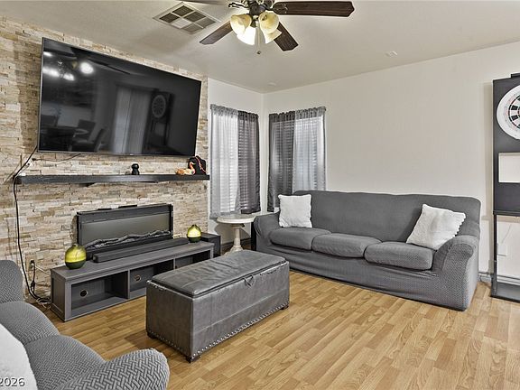 4th image of 10260 Martinsburg Ct