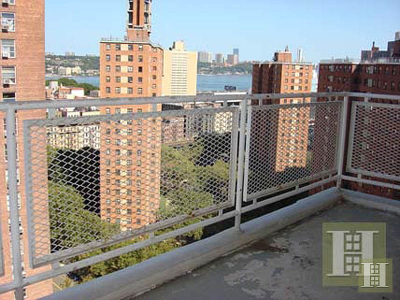 1st image of 80 La Salle St APT 20A