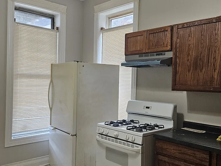2103 S Central Park Ave #1 — Photo 3