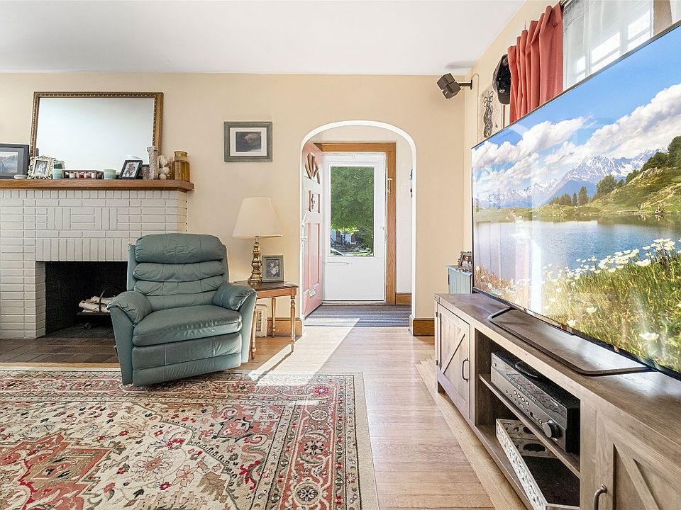 8 Asbury Ct, Binghamton, NY 13905 Zillow