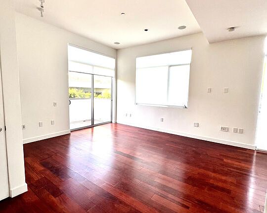 4th image of 1200 N Sweetzer Ave Unit 8