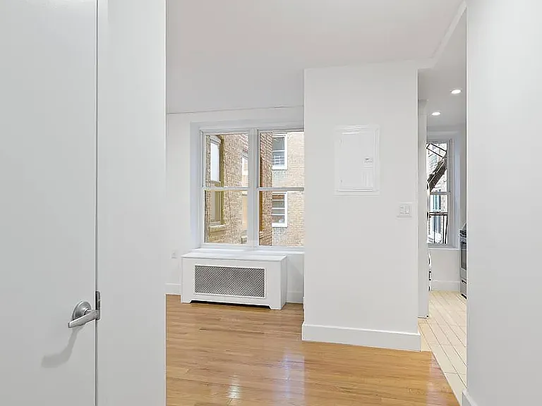 1274 5th Ave #307 — Photo 6