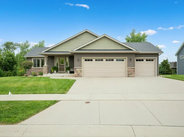 3993 Stone Point Dr NE, Rochester, MN 55906