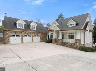 8190 Bennett Ln, Gainesville, GA 30506