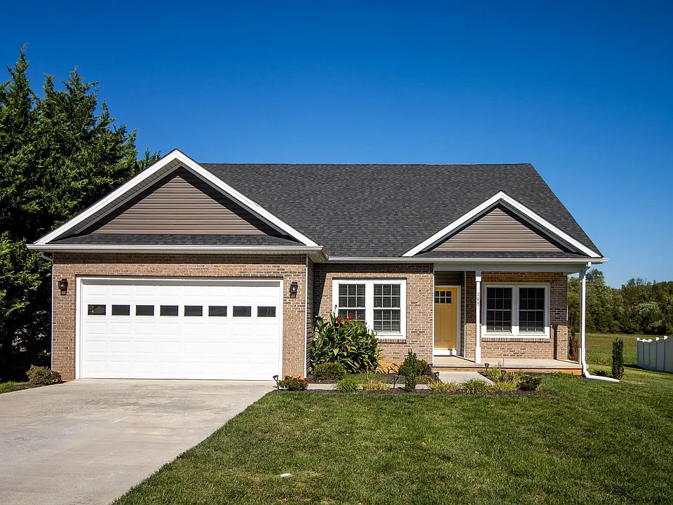 145 Paige St