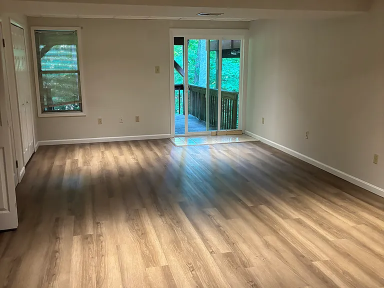 1168 Kelfield Dr — Photo 16