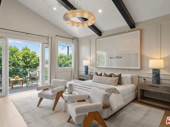 18057 Valley Vista Blvd, Encino, CA 91316