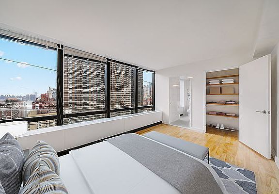 5th image of 1113 York Ave APT 35C