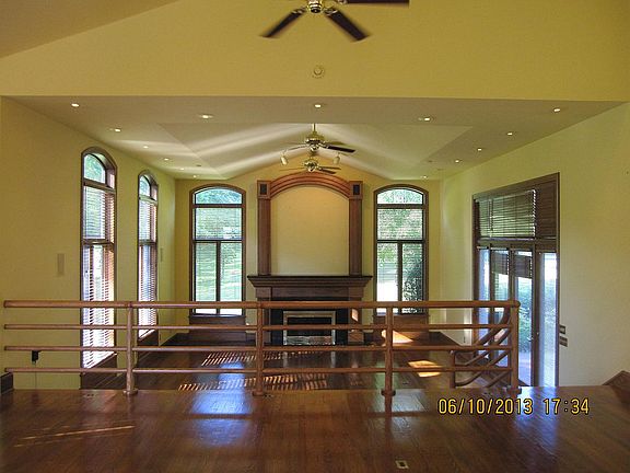 4th image of 65 Wrenwood Ln