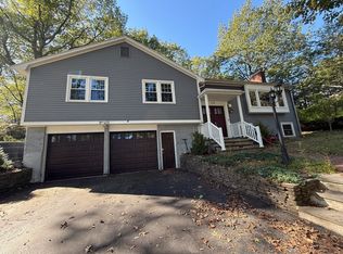 25 Berkshire Dr, Winchester, MA 01890