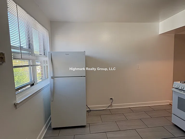 4924 Mulford St #6E — Photo 5