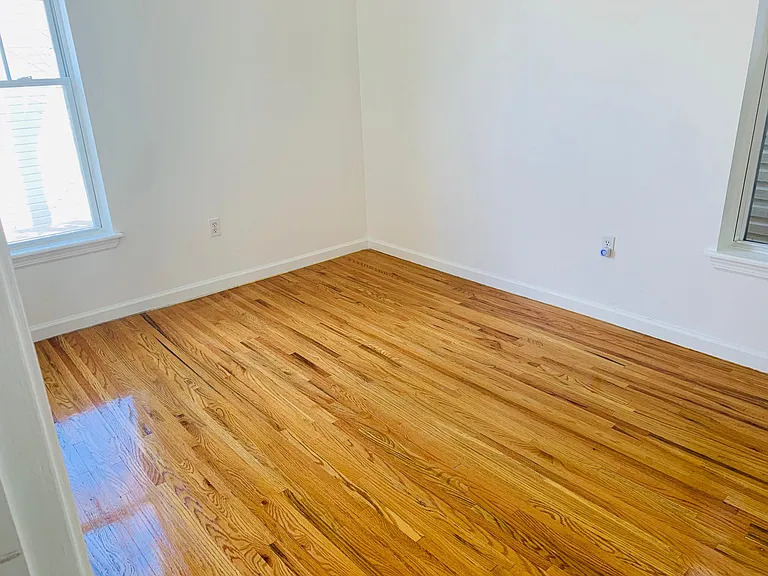 174 Virginia Ave — Photo 5