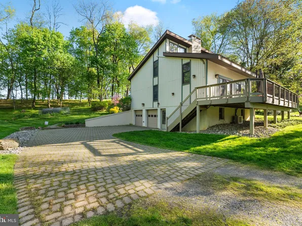 7 Nova Ln, West Grove, PA 19390