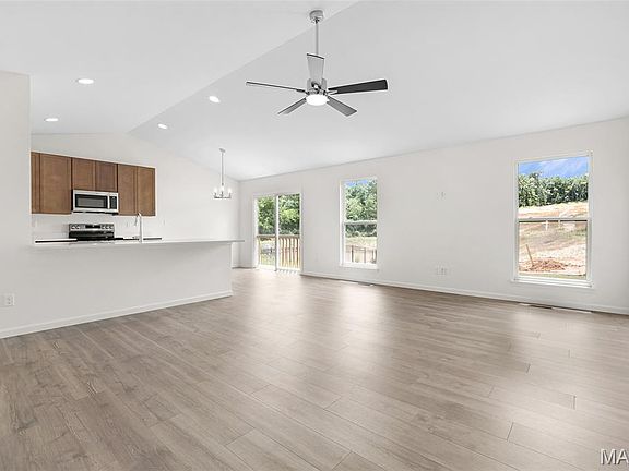 3rd image of 4514 Bella Terra Dr