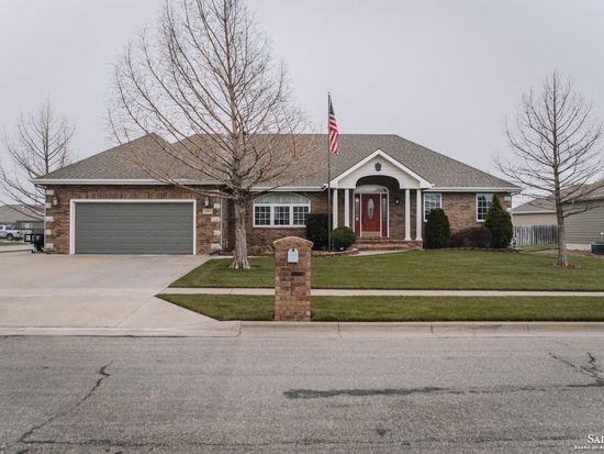 2117 Falconview Dr Salina Ks 67401 Zillow