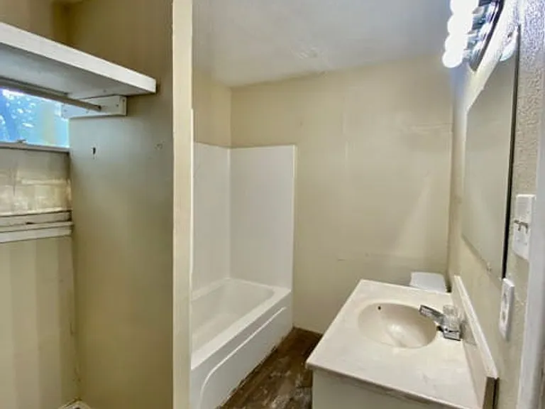 3005 Colgate St — Photo 4