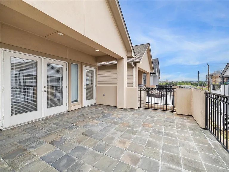 3041 Clinton Dr — Photo 24