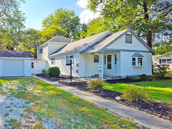 1017 Corporation Line St, Bridgeport, IL 62417